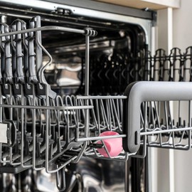 Magnetic Anti-Limescale Balls for Dishwasher and Washing Machine/Washing Machine - Washing Balls, Protects Against Limescale, No Detergents - Laundry and Crockery Flawless - Pink