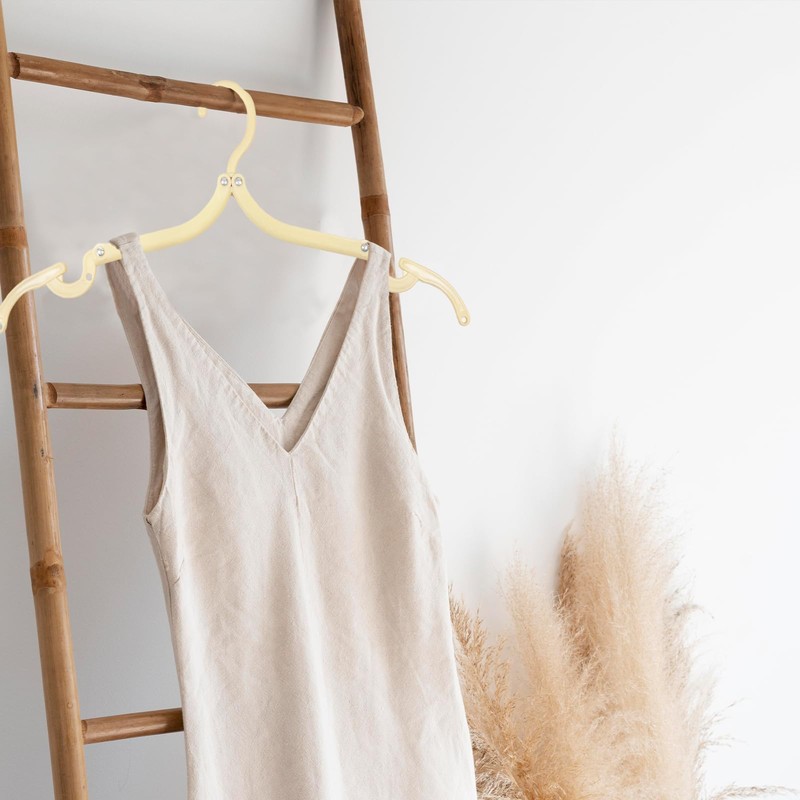 TEAONE Portable Plastic Hangers, 8 PCS Foldable Clothes Hanger for