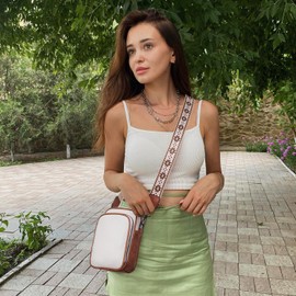 ATERITSSI Small Crossbody Bags for Women Trendy,Vegan Leather Cell Phone Purse Crossbody Handbag Purse with Built in Wallet