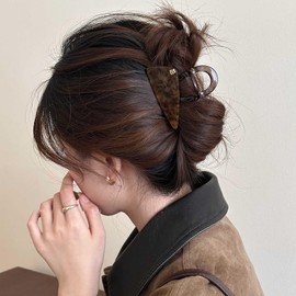 Natunofu Hair Clip, Small, Hair Accessory, Lightweight, Strong, Hair Clip, Barrette, Fashionable, Adult Hair Clip, Hair Clip, Adult Cute, Secure, Hair Ornament, Fashion, Accessory, Daily Use, Work or School, 3.1 inches (8 cm) (Amber)
