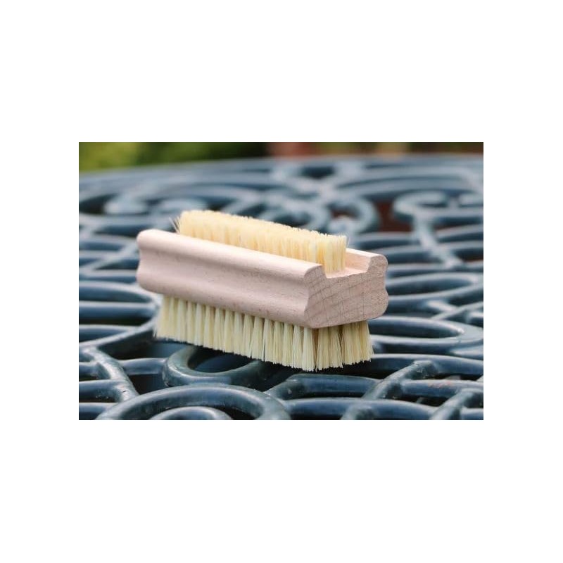 NUTSCENE Dual Sided Nail Brush for After Gardening Hand Care