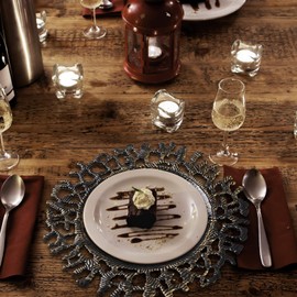 MAONAME 13" Black Charger Plates Set of 6, Round Charger for Dinner Plates, Plastic Plate Chargers, Table Chargers for Wedding, Tabletop Decor,