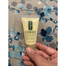 Clinique Dramatically Different Moisturizing Lotion In Tube