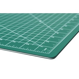 Dahle Vantage 10471 Premium Self-Healing Cutting Mat, 12"x18", 1/2" Grid, 5 Layers for Max Healing, Perfect for Crafts & Sewing, Green