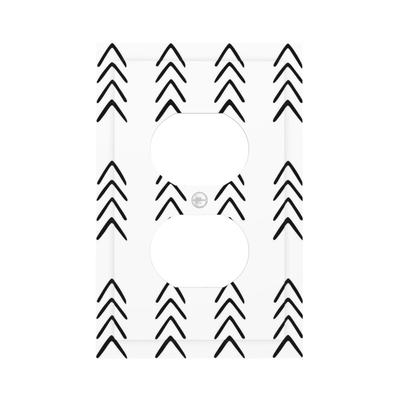 Black White Modern Striped 1 Gang Electrical Duplex Outlet Cover