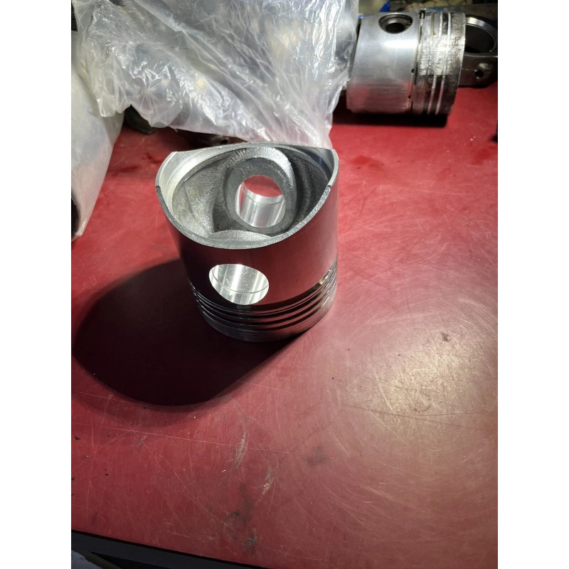 Jinma 1 NEW Y385T-6-04005 (Piston for Y385 & Y485)