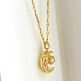 Collar dije de luna proyector te amo en 100 idiomas para mujer chapada en oro de 18k media luna colgante Iluminar Ambiente tubo 50cm