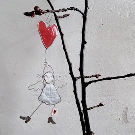 Good old Friends Floating Angel Heart