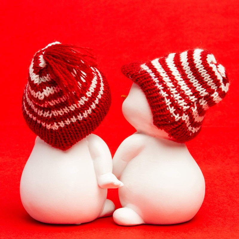 SIKORA DK32 Snowman with Knitted Hats Decorative Figures for Christmas