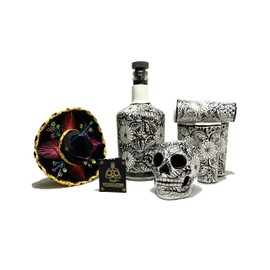Tequila Decanter Set, Liquor Decanter with Shot Glasses and Mexican Sombrero, Hand-painted Decanter, Skull Decanter, Bar Decoration, Unique Tequila Gift, Gift For Dad (White Decanter Set)