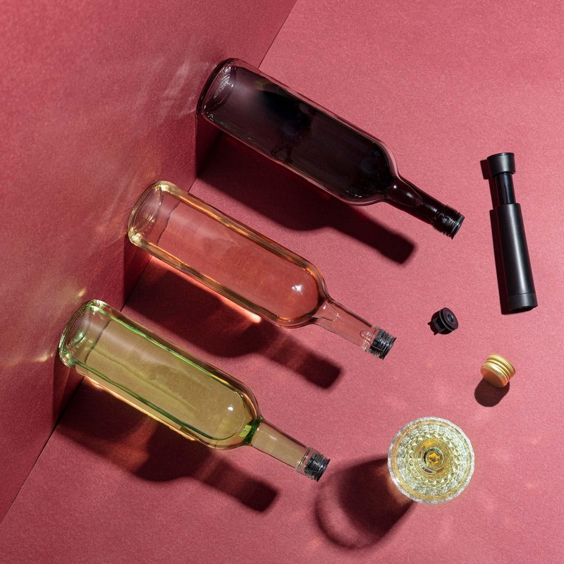Airtender Vacuum Wine Pump Set with 6 Wine Stoppers -