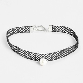 Wendalern Punk Velvet Collar Necklace Vintage Pearl Pendant Necklace Black Hollow Choker Necklace Gothic Elastic Necklace Jewellery for Women and Girls