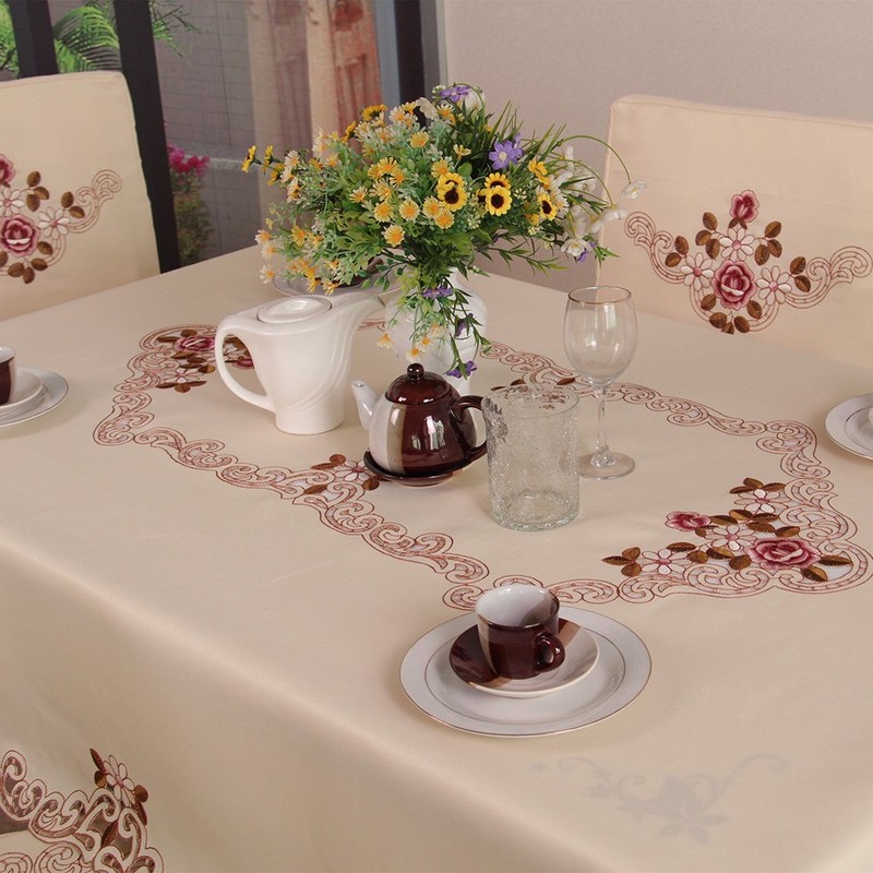 Cunluna European Pastoral Embroidered Square Tablecloth Coffee Table Cloth for