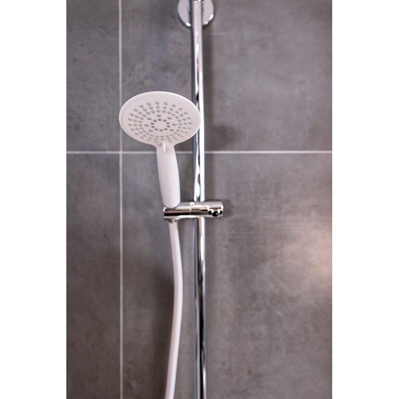 WENKO Young White Shower Head, Durable Universal Hand Shower, Trendy