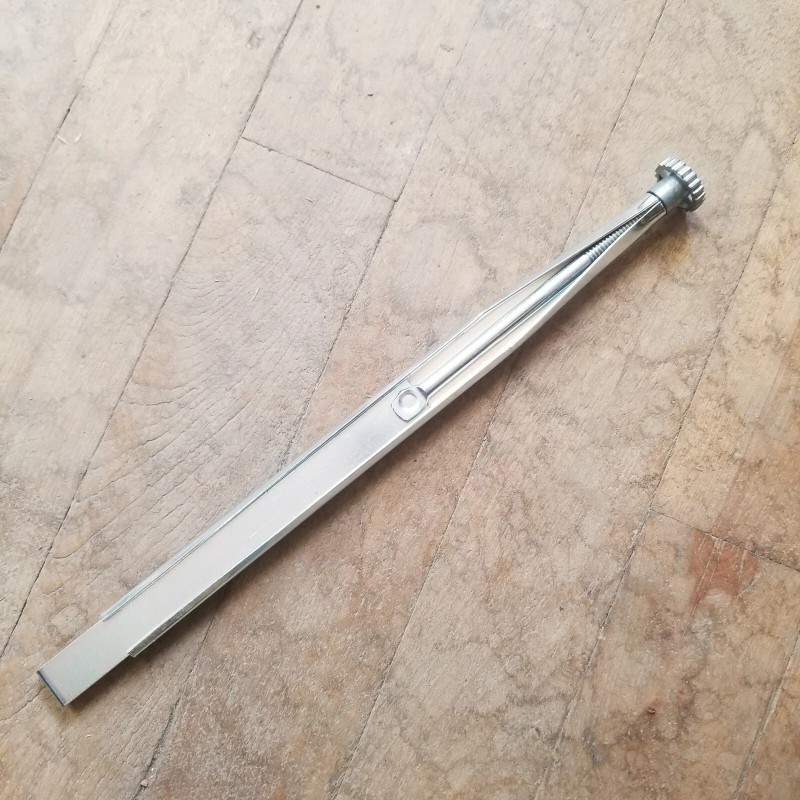 Handee Clamp Out-of-Reach Grasper (Nuts & Bolts)