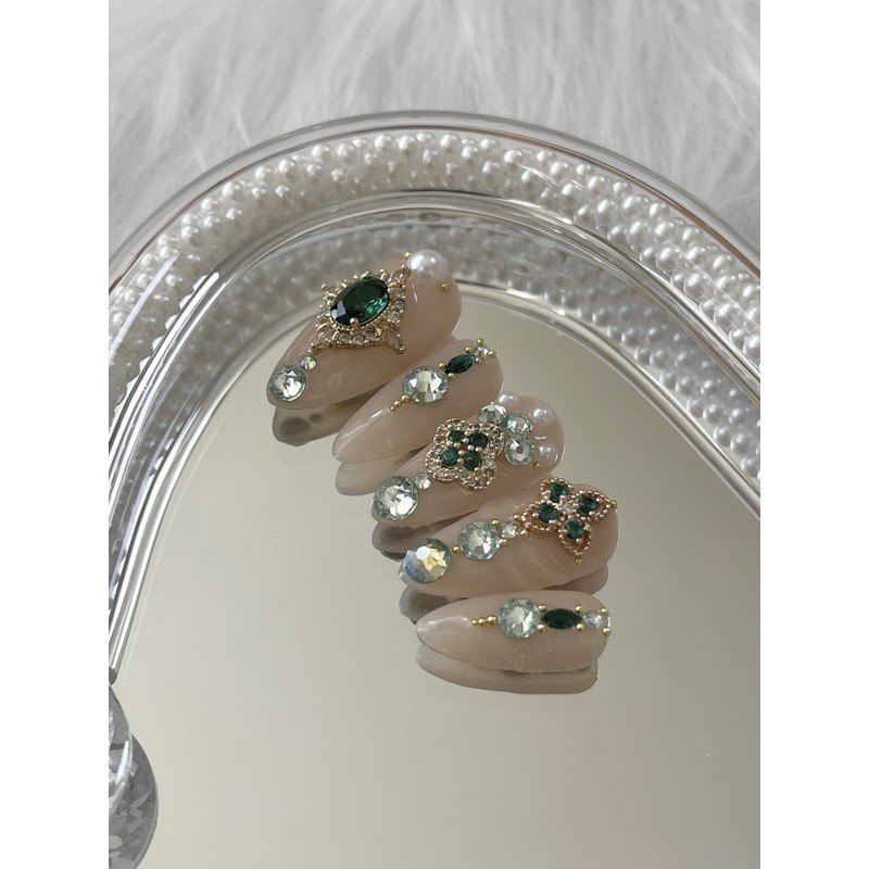 Blanca handmade nail tips - Long point (stiletto) / 블랑카