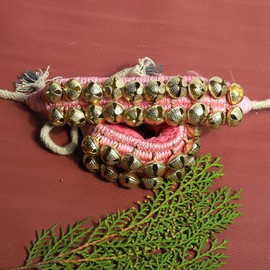 Dancing Bells Anklet Ghungroo with Colored Cushion Pad 2 Line with 40 Bells Best for Indian Classical Dance, Indian Style Brass Ankle Bells (Pink)