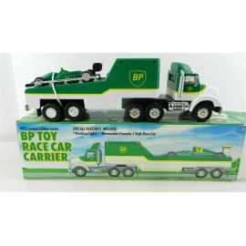 BP 1993 LIMITED EDITION BP TOY RACE CAR CARRIER W/FORMULA 1 CAR NIB Working Lights!