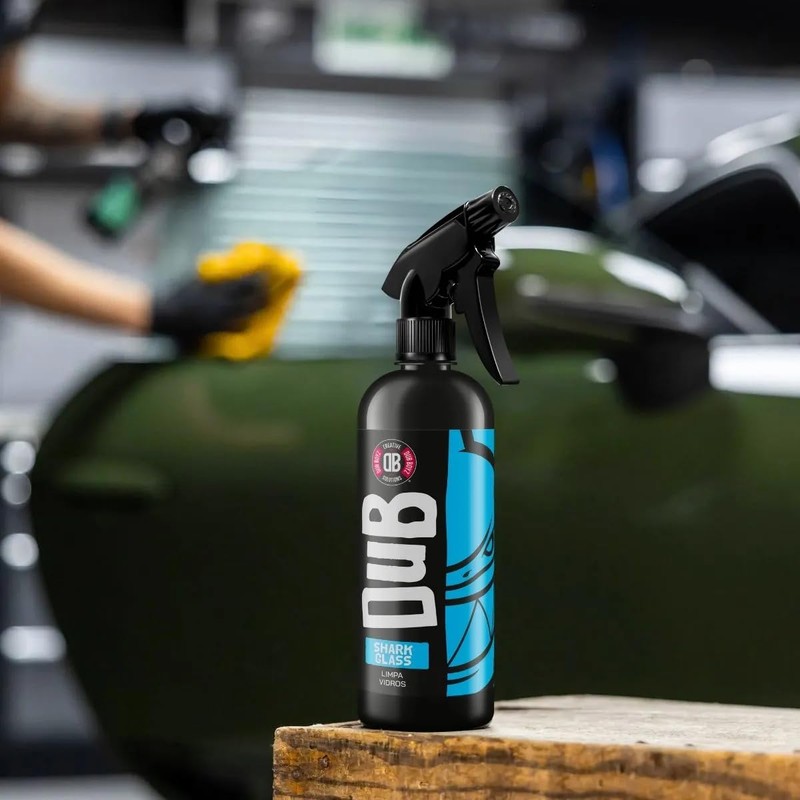DUB BOYZ Shark Glass Window and Glass Cleaner, Streak-Free Formula,