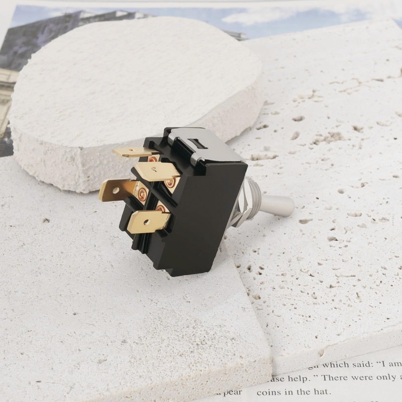 Micro Traders 1pc 4-Pin 2-Position Lever Switch Self-Locking Toggle Switch