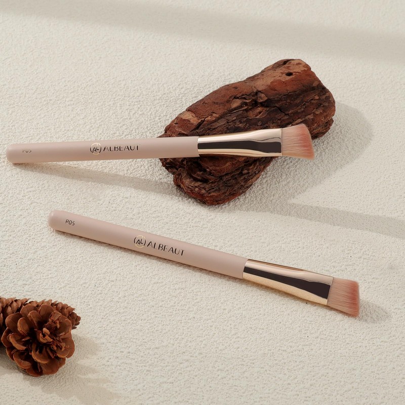 Albeaut Trangle Under Eye Concealer Brush for Liquid and Cream