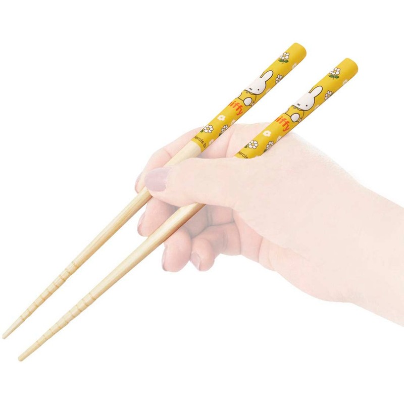 Skater ANT4 Bamboo Safety Chopsticks 8.3 inches (21 cm) Miffy