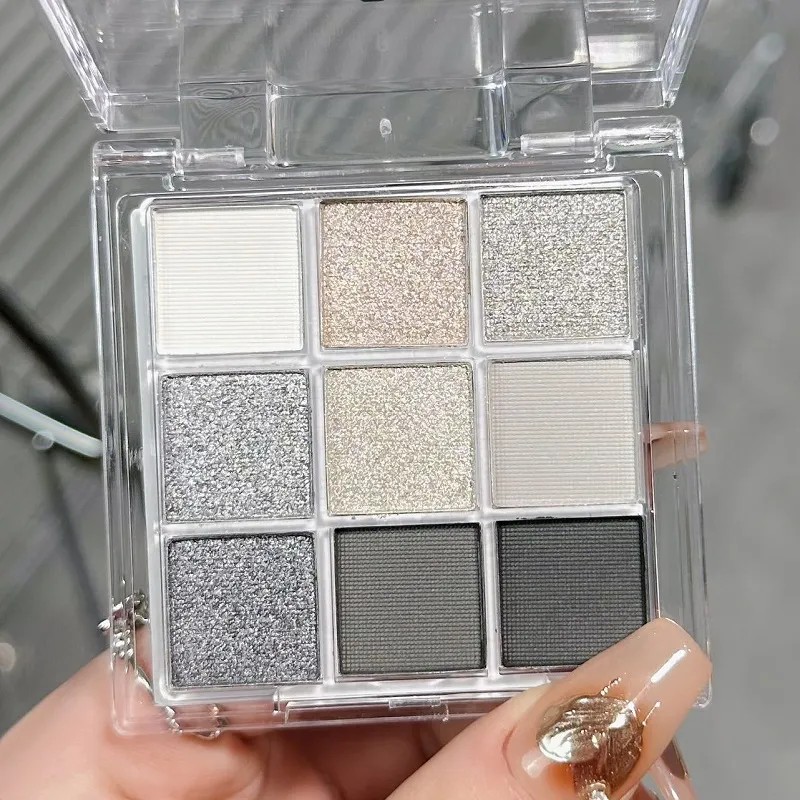9 Sombras De Ojos Mate Ahumadas Resistentes Al Agua