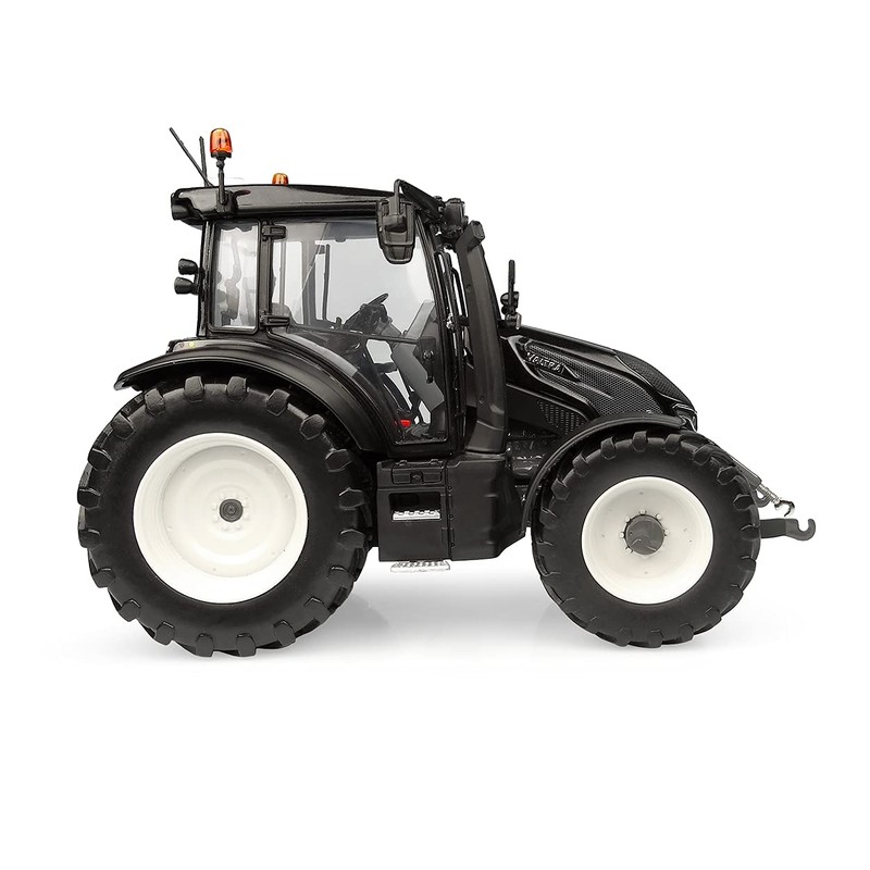 Universal Hobbies Tractor Valtra G 135 UH6291 Black