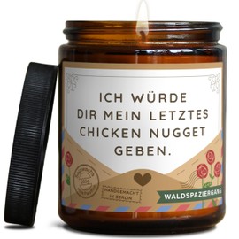 Valentinstag Geschenk Duftkerze | Lustige Liebeserklärung für Sie & Ihn | Handgemacht in DE | In Geschenkbox | Partner Jahrestag Geschenk Mann Frau Ehefrau Freund Freundin | Wald