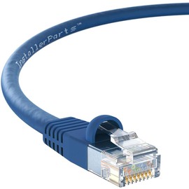 InstallerParts - Paquete de 10 cables Ethernet CAT5E cable UTP con arranque de 2 pies, color azul, serie profesional, cable de red de 1 gigabit/sec, 350 MHZ