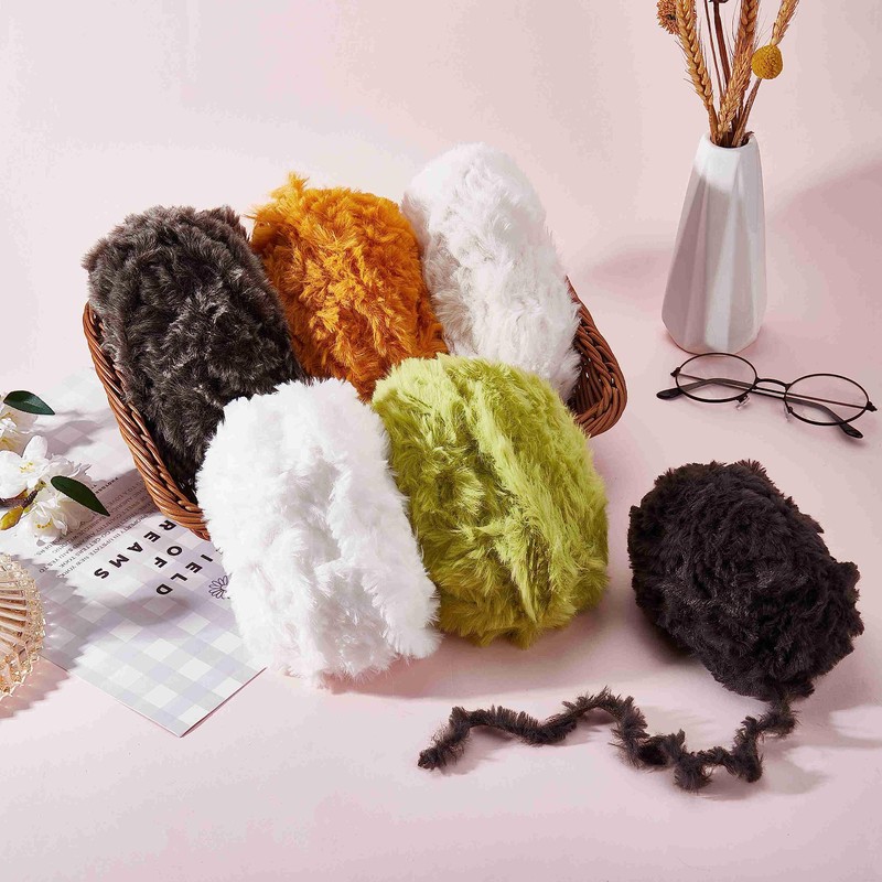 BEEFLYING 2 Roll Skeins Super Soft Fur Yarn Chunky Fluffy