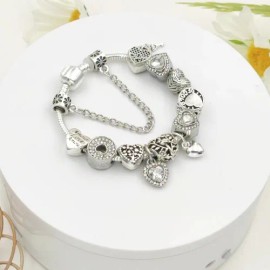 Pulsera Con Cuenta Moda Con Accesorio De Corazón Para Mujer
