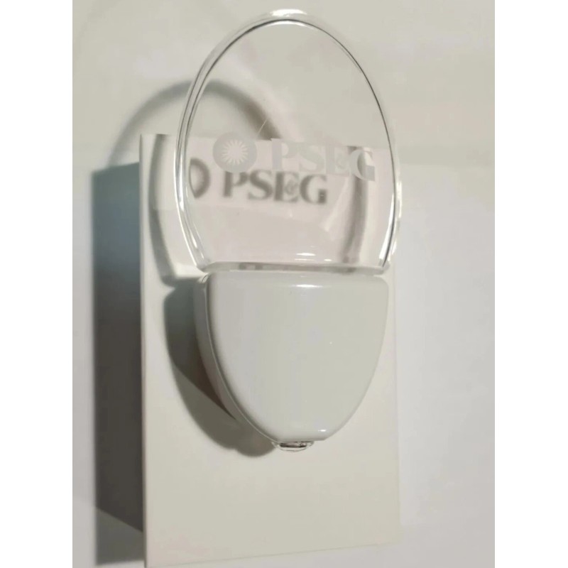 Greenlite A+ 4x9W LED Light Bulb + LED NITELITE GREENLITE