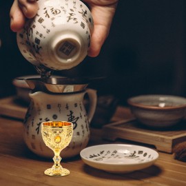 Yardwe Mini Chalice, 30ML Gold Goblet Vintage Metal Shot Glasses Tiny Embossed Wine Cup Wine Liqueur Cup for Home Bar