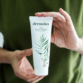 Dermaka Skin Care Cream (4oz) - Natural Arnica Montana & Bromelain Formula for Bruising, Swelling, and Post-Surgery Recovery - Moisturizer for Sensitive Skin with Vitamin A & E