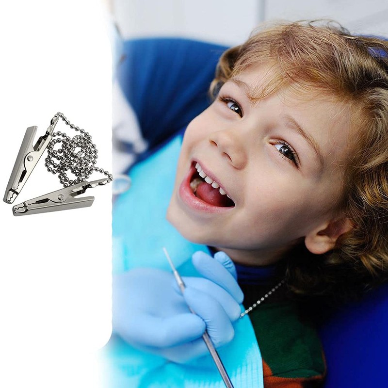 ZYAMY 2pcs Dental Bib Clips Metal Napkin Clip Chain Keep