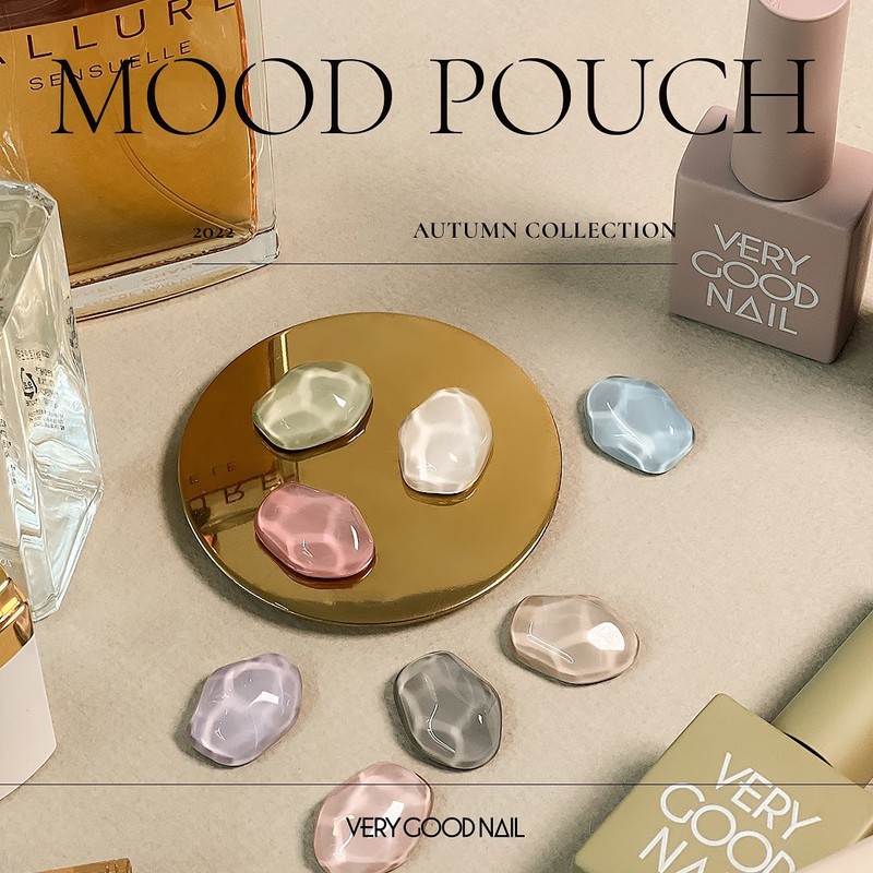 Very Good Nail Berry Good Nail Mood Pouch 8 Piece