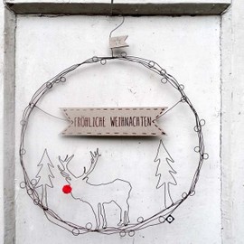 Good old Friends Winter Door Wreath Deer