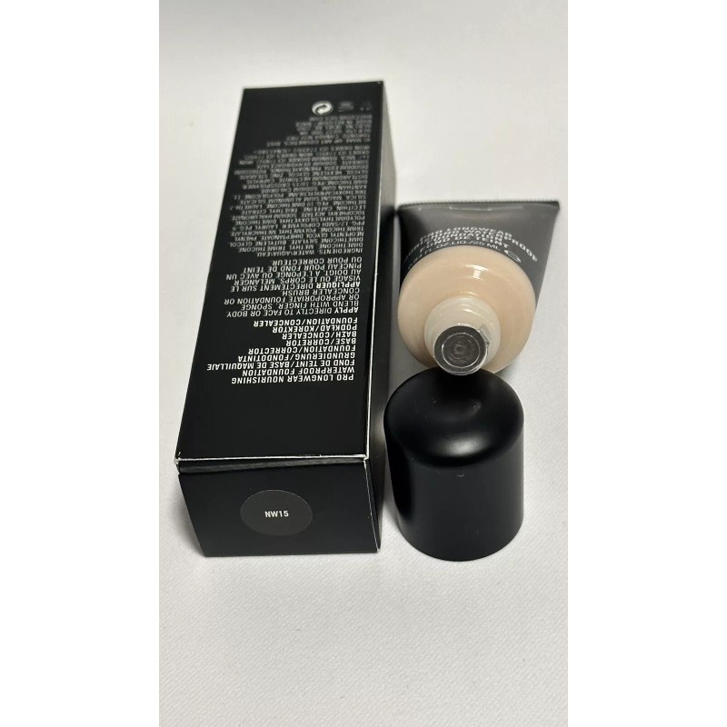 M·A·C MAC Pro Longwear Nourishing Waterproof Foundation Shade NW15 Full