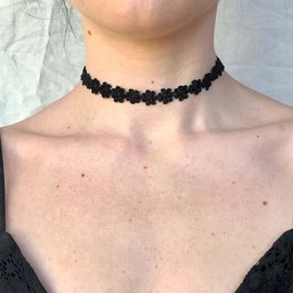 Yheakne Boho Flower Lace Choker Necklace Black Lace Tattoo Choker Necklace Daisy Flower Clavicle Necklace Retro 90s Necklace Chain Jewellery for Women and Girls (Black), Lace, alloy, velvet