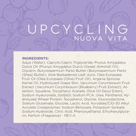 Naturaverde Upcycling Blueberry Facial Cream with Cranberry Extract and Hyaluronic Acid Anti-Ageing Effect Moisturises and Prevents Age Signs 50 ml