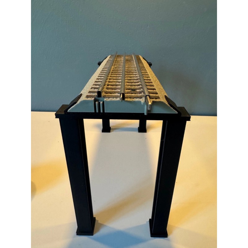 HarborForm 3D O gauge Elevated i-beam Trestle (6.25" elevation)- Fastrack