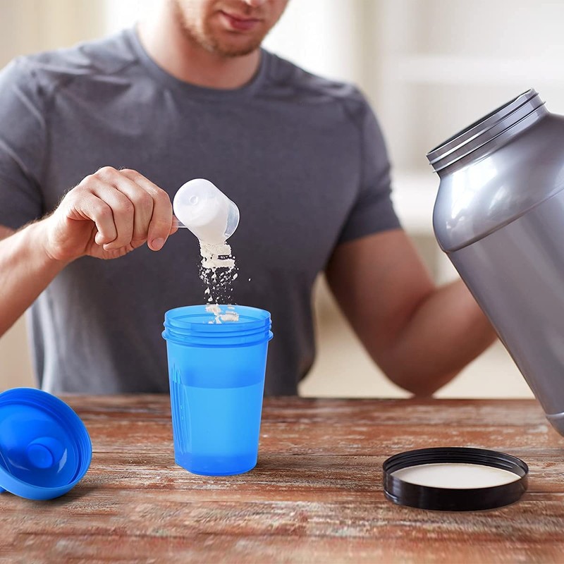 YAYAYOUNG Shaker Bottle Protein Shakes Cup and 13.5-Ounce/400ML with Whisk
