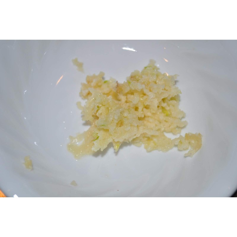 Fackelmann Elemental Knoblauchpresse, Ingwer, Zerkleinerer aus Edelstahl, Rohrgriff, 19 cm,