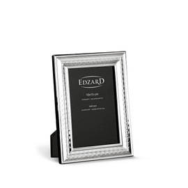 EDZARD Urbino Picture Frame (for Photo 10 x 15 cm), Elegant Silver-Plated, Tarnish-Resistant, with Faceted Relief, Velvet Back, 2 Hangers, for Standing and Hanging, Photo Frame 10 x 15 cm, Silver Frame, Table Decoration