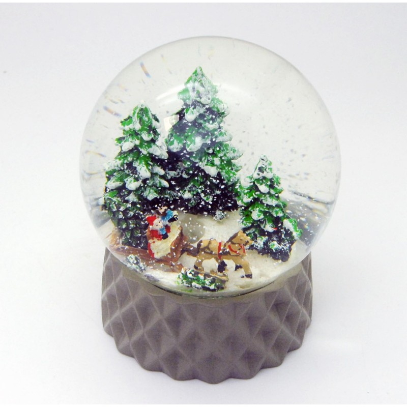 20176 Snow Globe Nostalgia Sleigh Ride on Base Cubic Beige