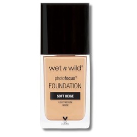 Wet n Wild Base de Maquillaje Photo Focus Tono Soft Beige Acabado Mate para Piel Grasa, Alta Cobertura,Compatible con Primer, Corrector y Polvo Compacto, Vegana y Libre de Crueldad, Fórmula Ligera de Larga Duración a Prueba de Agua y Sudor