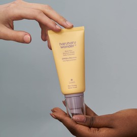 HARUHARU Haruharu Wonder Black Rice Moisture Airyfit Daily Sunscreen 50ml (1.69fl.oz), Reef Safe Formula, Non-Greasy Velvet Finish