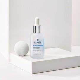 Rilastil - Hydrotenseur Sérum Reestructurante y Antiarrugas con Ácido Hialurónico, Hidrata, Rellena y Repara, Para Todo Tipo de Pieles - 30 ml