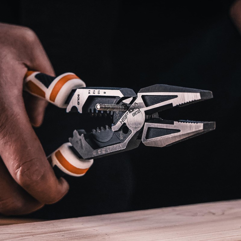 VANQUISH 8-in-1 Linesman Pliers, 8’’ Multipurpose Combination Pliers Wire Cutter/Crimper/Stripper,